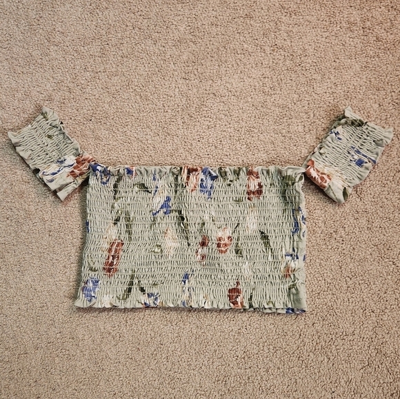 Billabong Tops - Billabong Crop Top